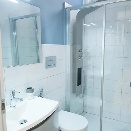 Sognando Verso La Torre Alojamento de Acomodação e Pequeno-almoço 4*